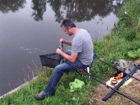 19 Die nieuwe hakensteker steekt niet zo lekker als die oude.jpg